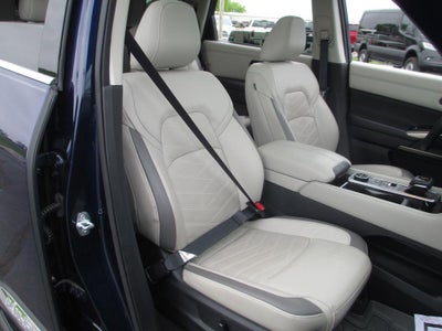 2022 Nissan Pathfinder Platinum 4WD