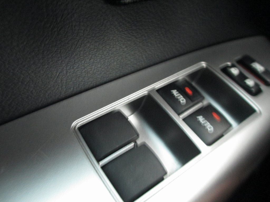 2022 Toyota Sequoia SR5