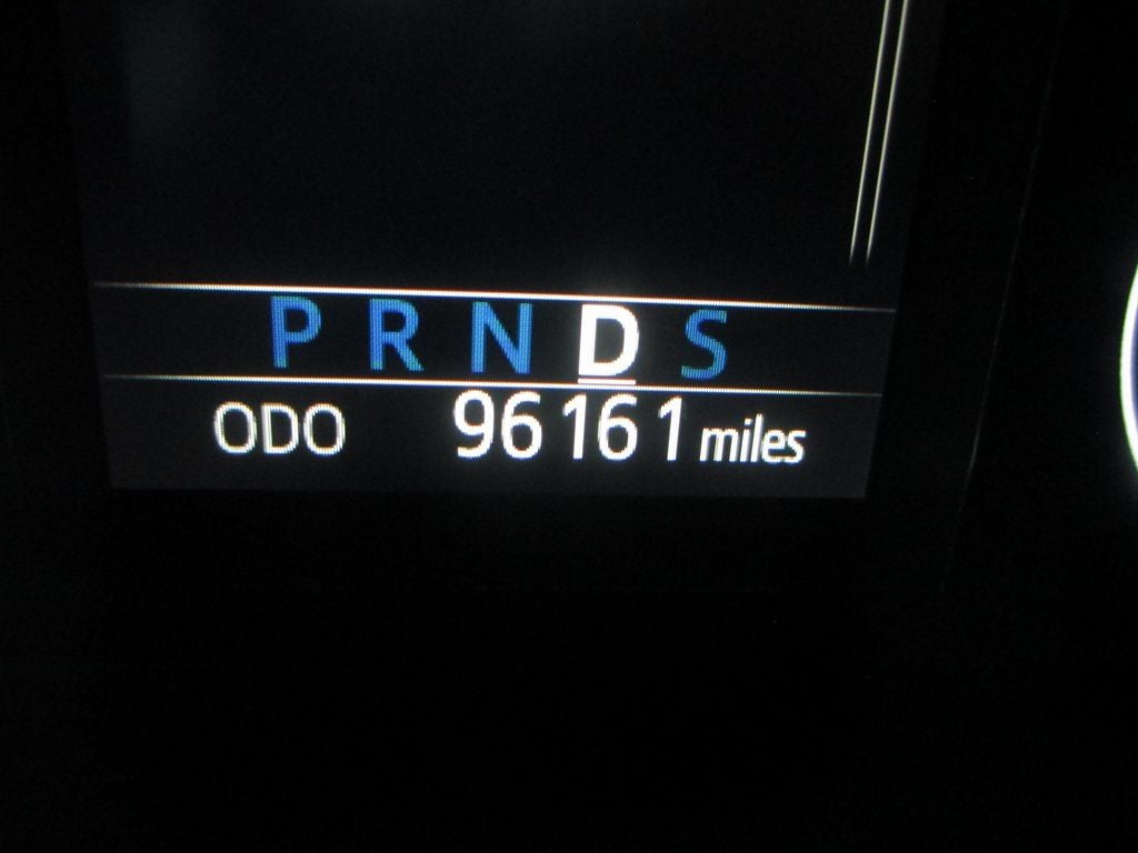 2022 Toyota Sequoia SR5