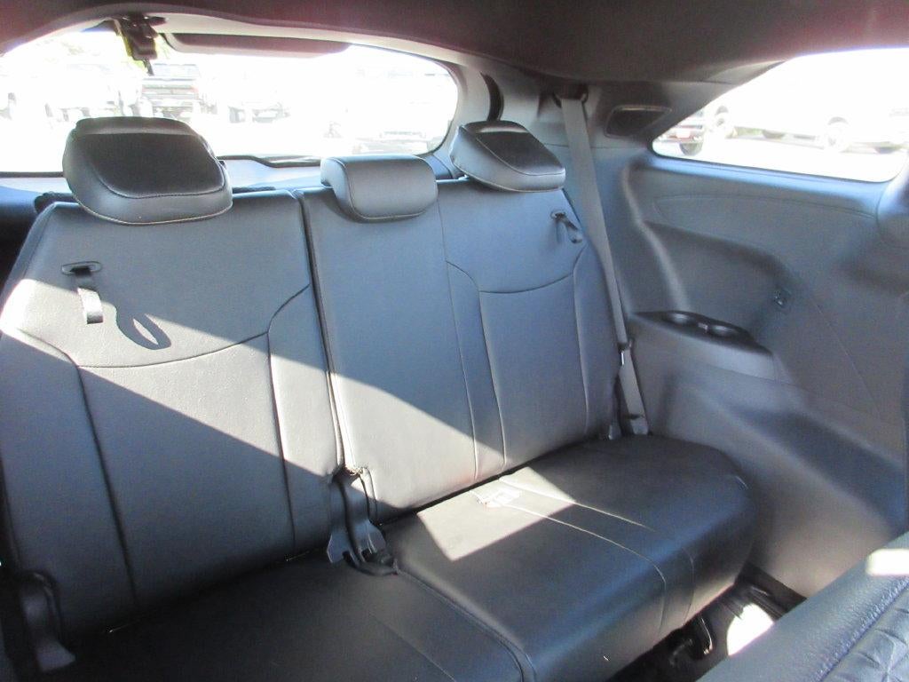 2025 Toyota Sienna Woodland Edition