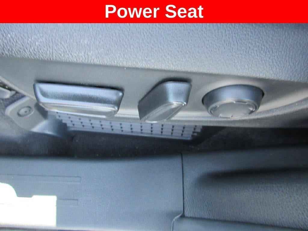 2025 Toyota Sienna Woodland Edition
