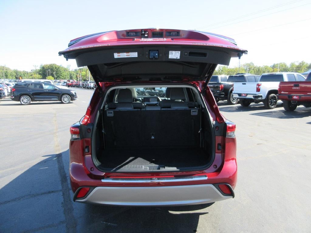 2021 Toyota Highlander Platinum