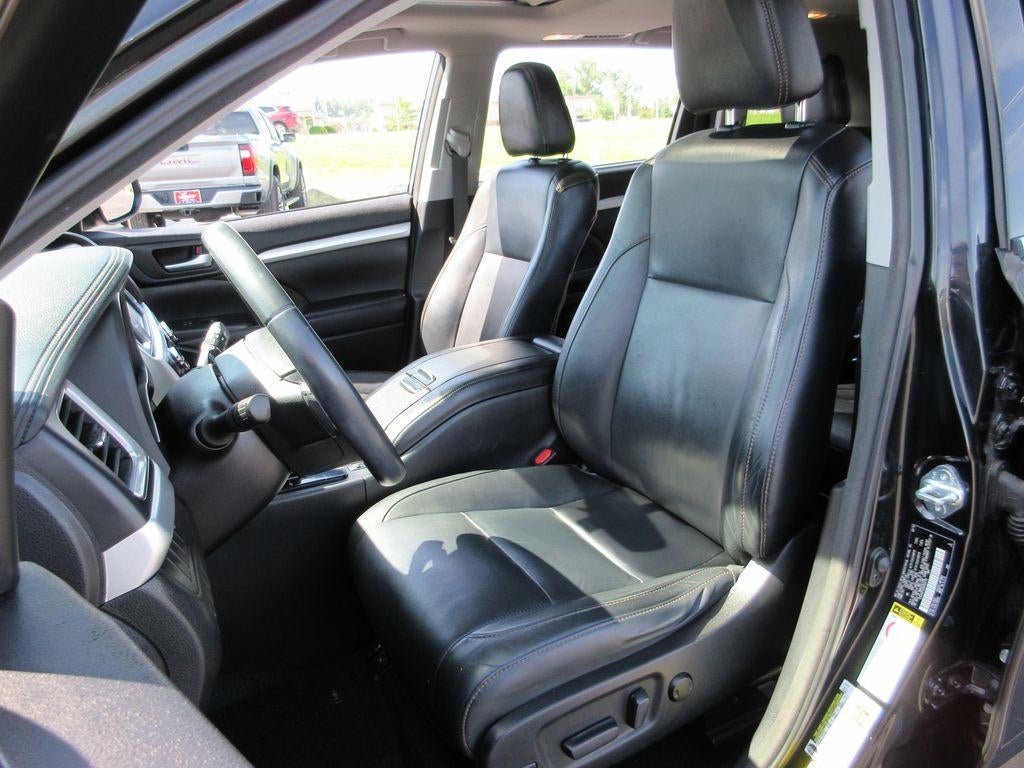 2016 Toyota Highlander XLE V6