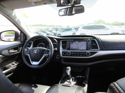 2016 Toyota Highlander XLE V6