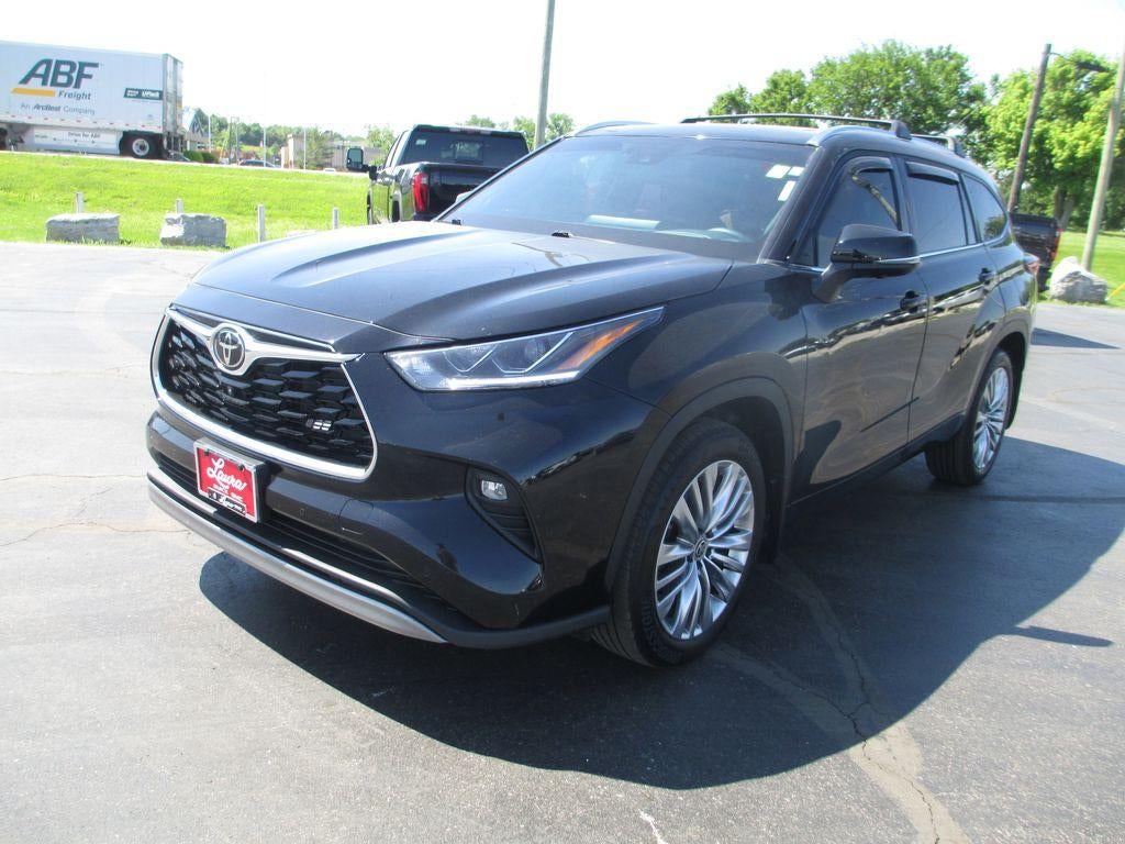 2023 Toyota Highlander L