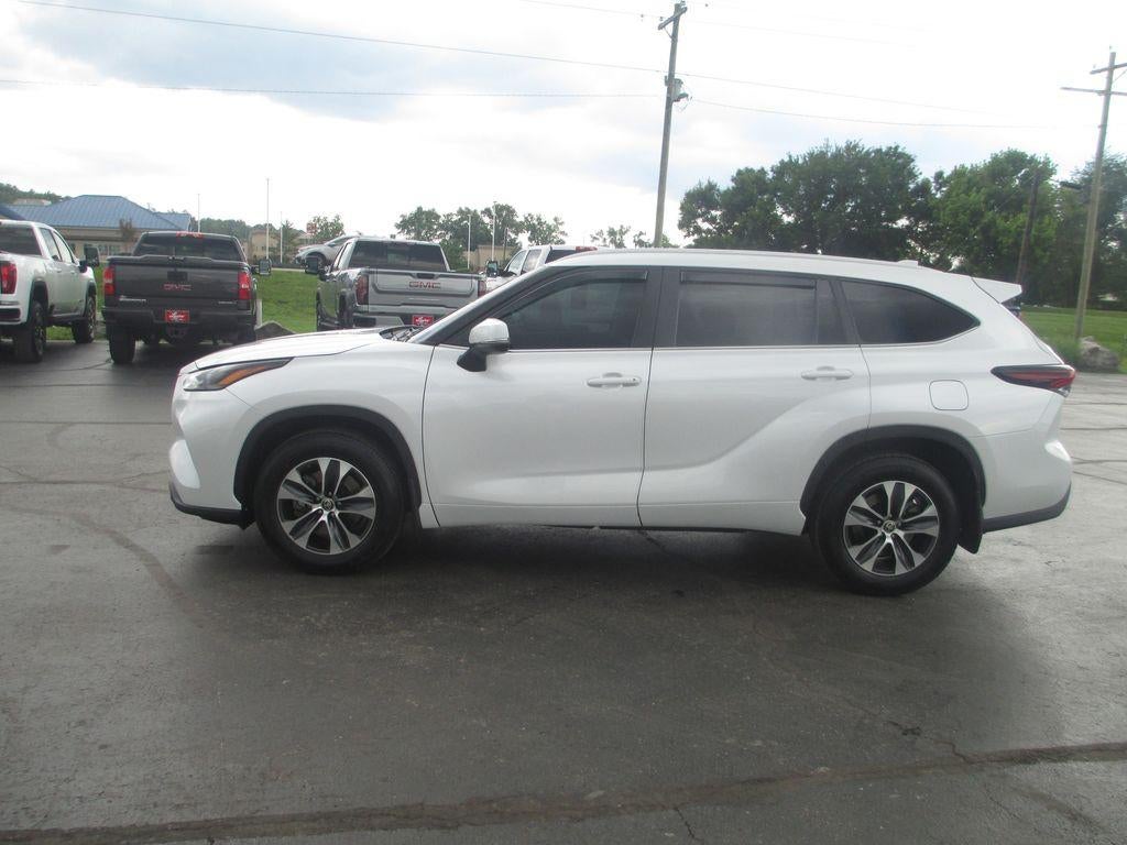 2024 Toyota Highlander XLE