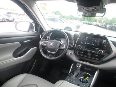 2024 Toyota Highlander XLE