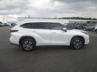2024 Toyota Highlander XLE