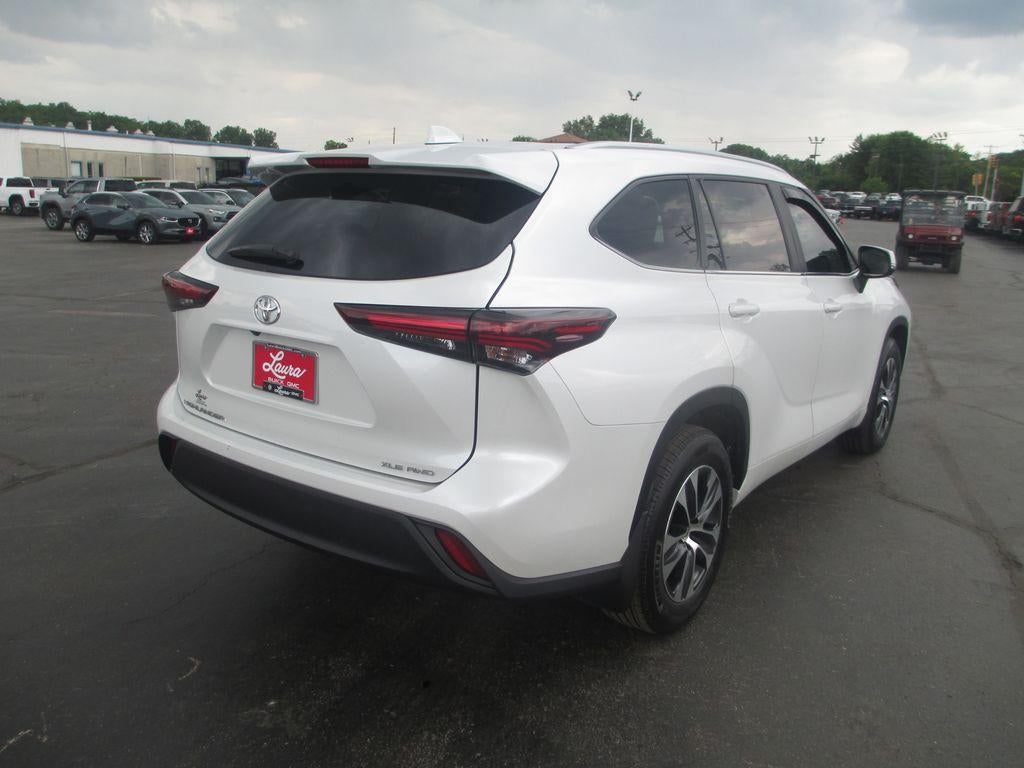 2024 Toyota Highlander XLE
