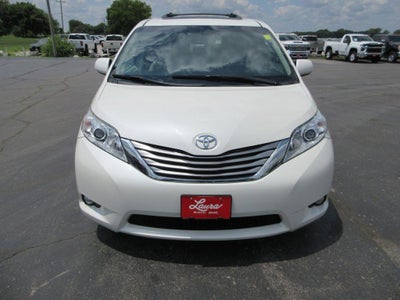 2016 Toyota Sienna XLE