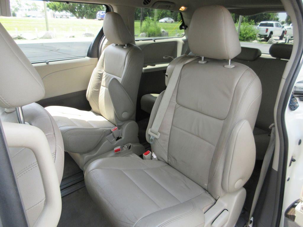 2016 Toyota Sienna XLE