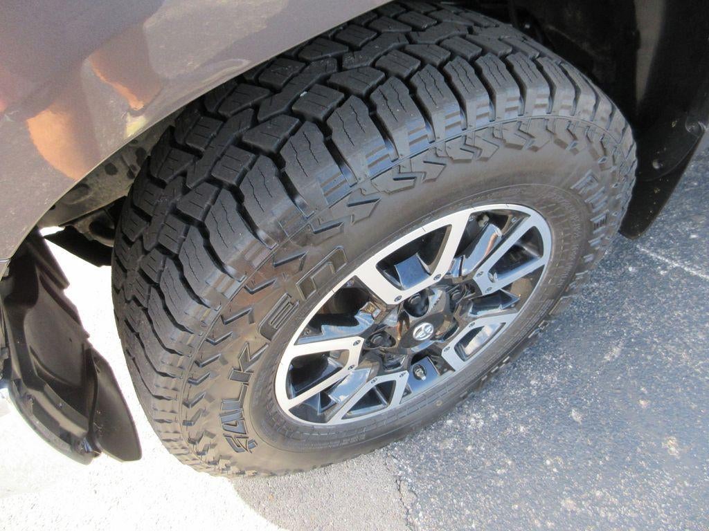 2018 Toyota Tundra Limited 5.7L V8