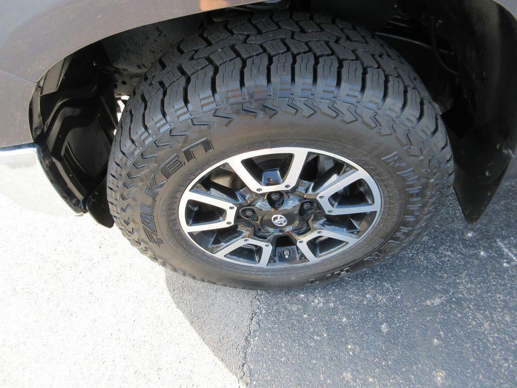 2018 Toyota Tundra Limited 5.7L V8