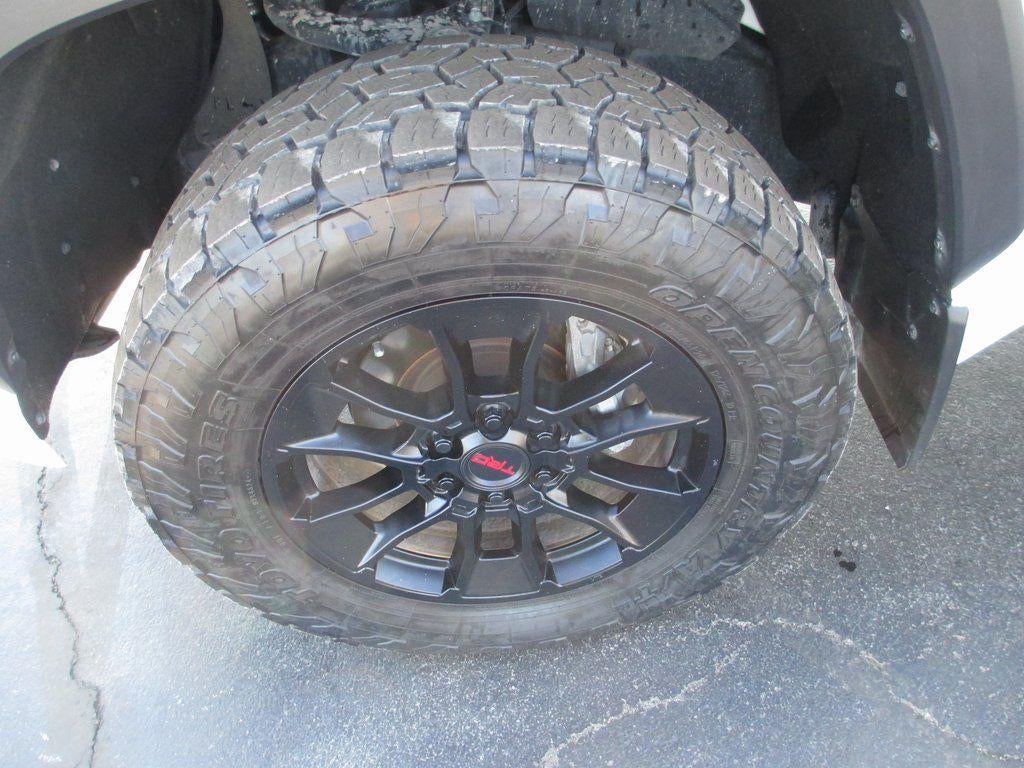 2024 Toyota Tundra 4WD SR5