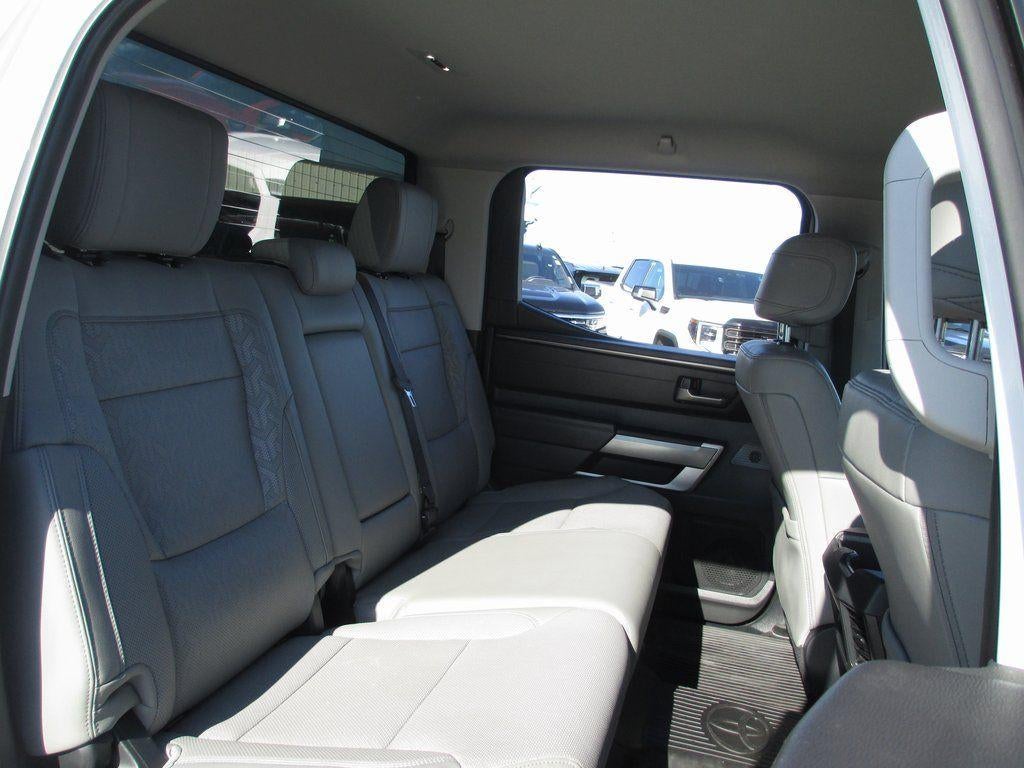 2024 Toyota Tundra 4WD SR5