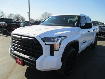 2022 Toyota Tundra 4WD SR5