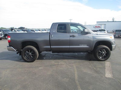 2014 Toyota Tundra 4WD Truck SR