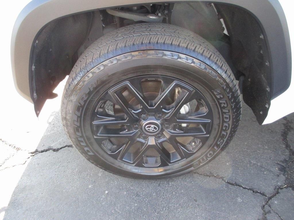 2025 Toyota Tundra 4WD SR5