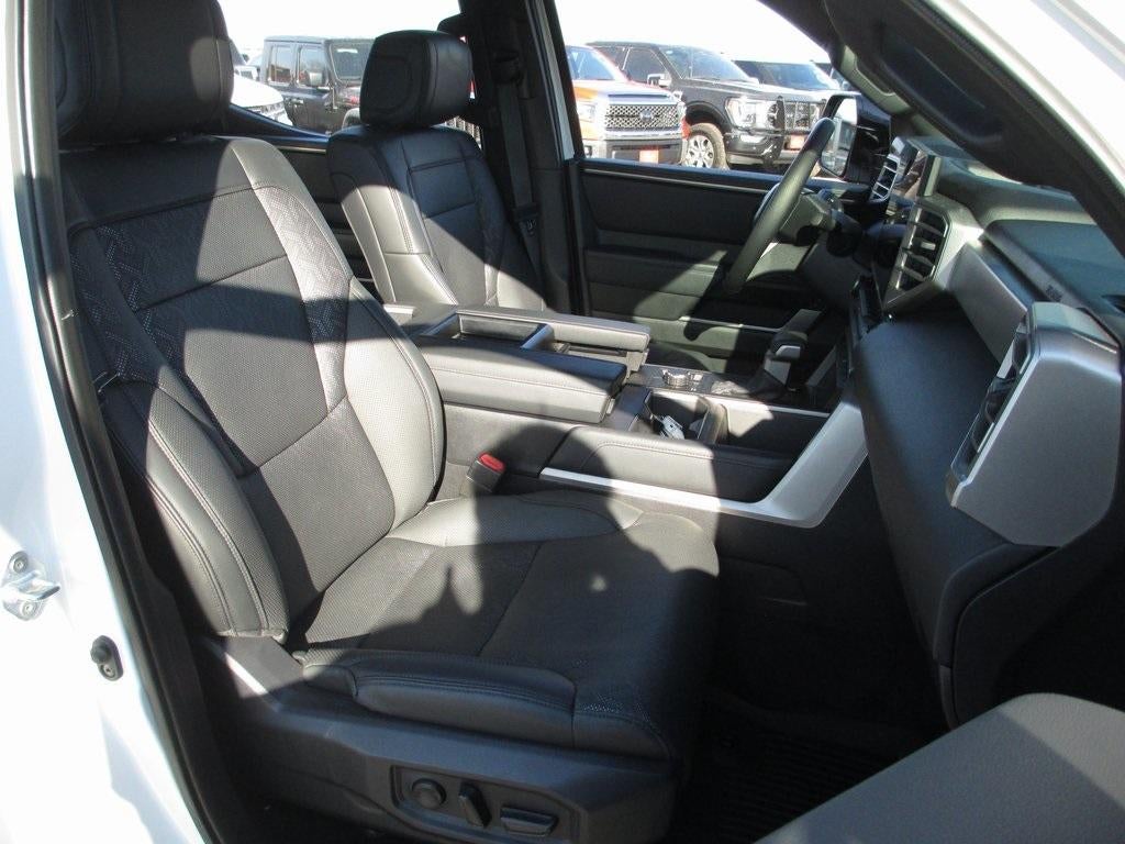 2025 Toyota Tundra 4WD SR5