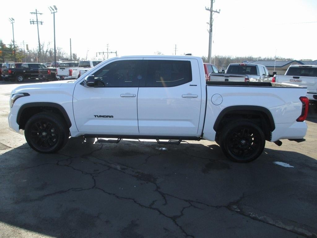 2025 Toyota Tundra 4WD SR5