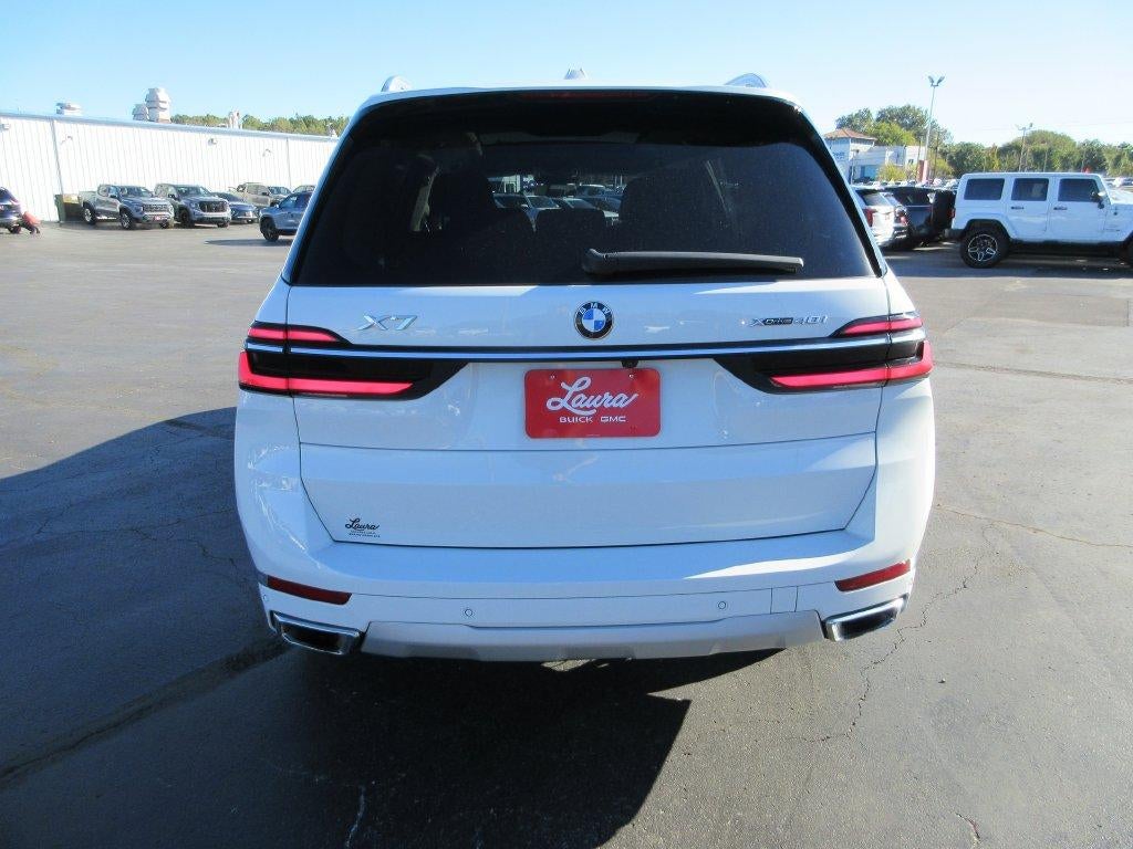 2024 BMW X7 xDrive40i