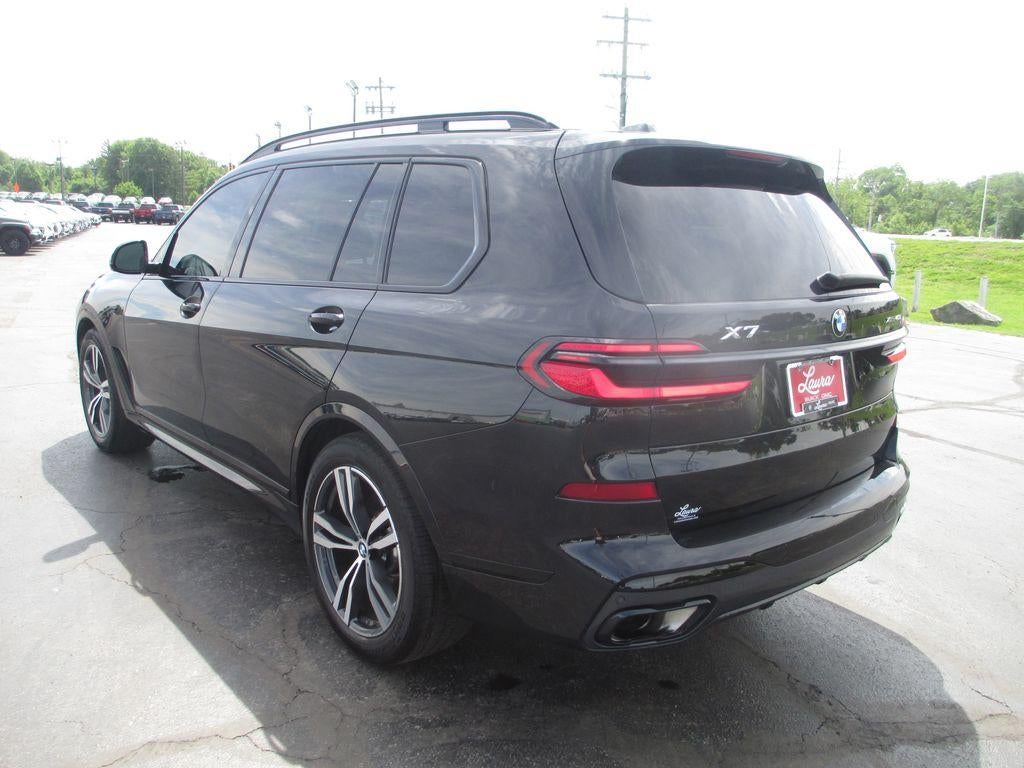 2025 BMW X7 xDrive40i
