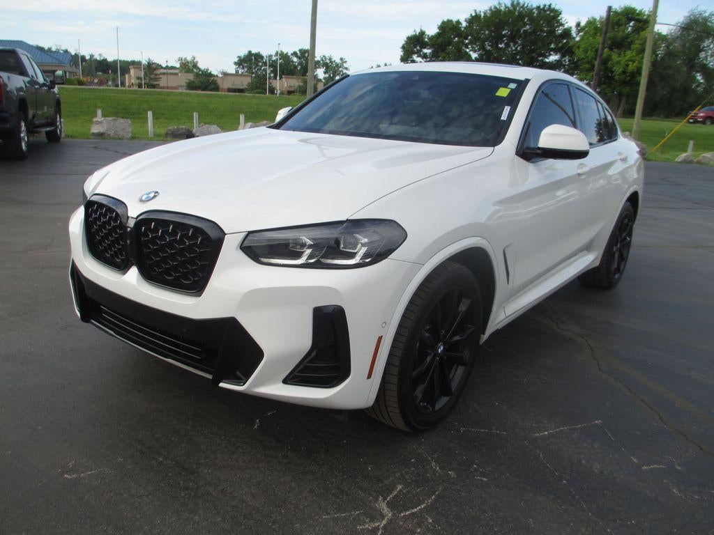 2023 BMW X4 xDrive30i