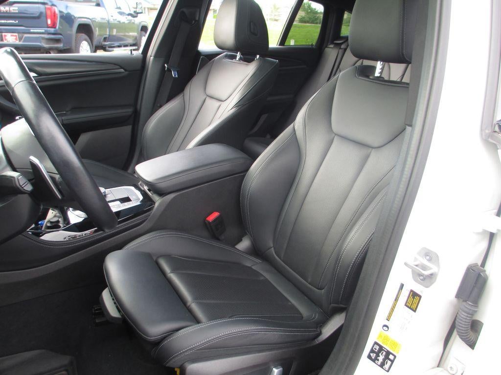 2023 BMW X4 xDrive30i