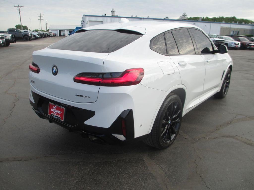 2023 BMW X4 xDrive30i