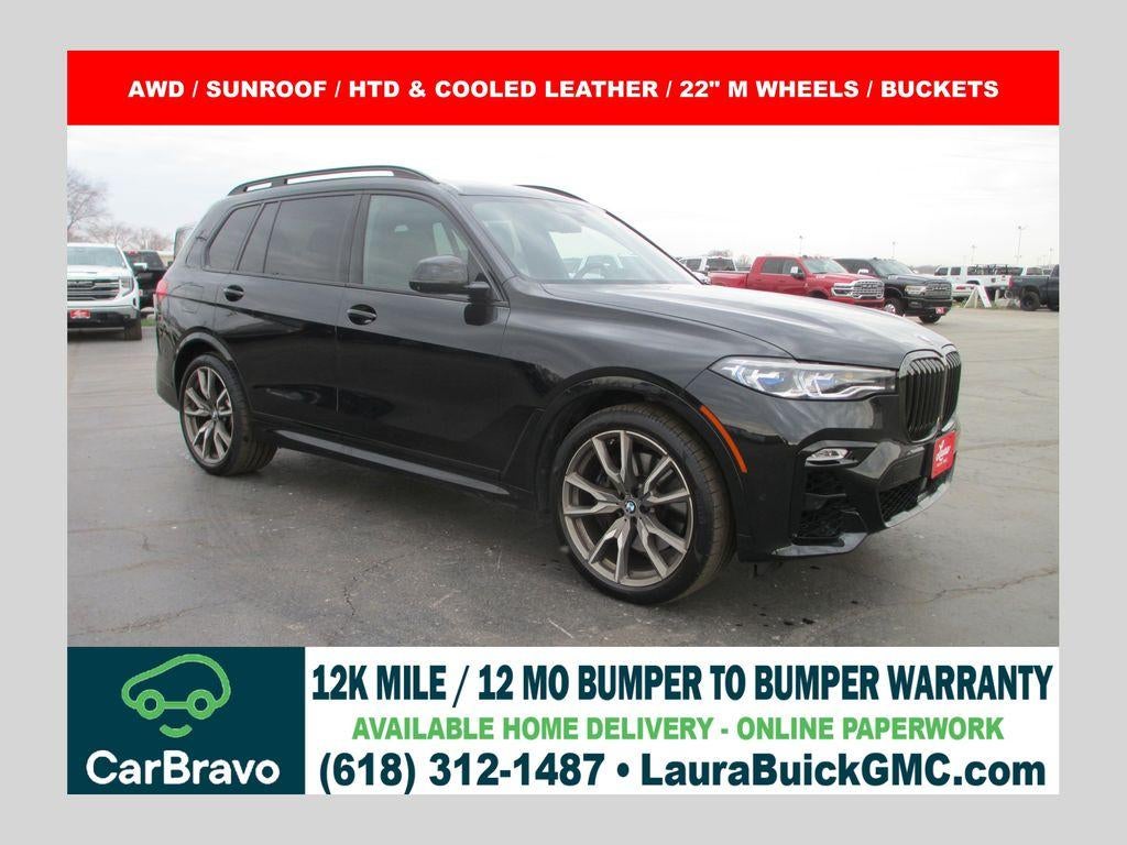 2022 BMW X7 M50i