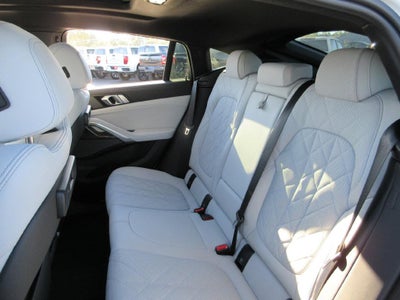 2023 BMW X6 xDrive40i