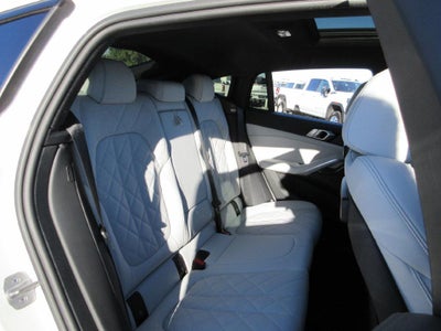 2023 BMW X6 xDrive40i