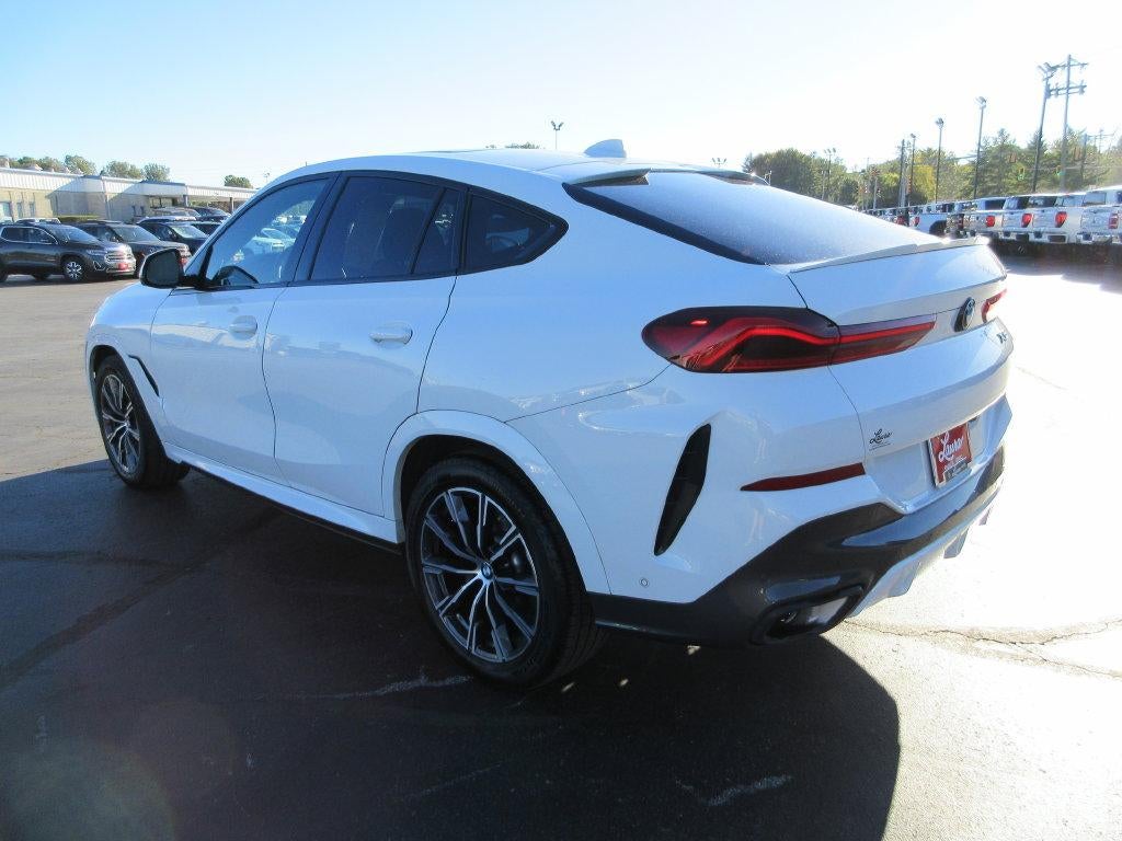 2023 BMW X6 xDrive40i