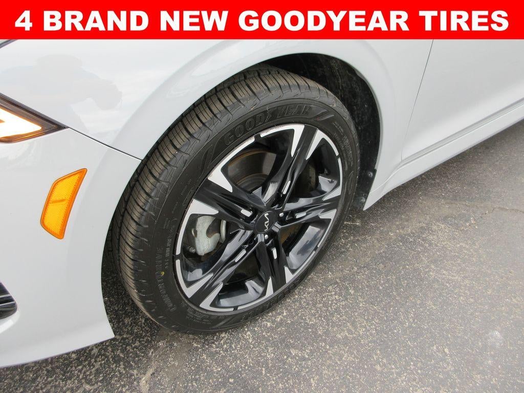 2024 Kia K5 GT-Line