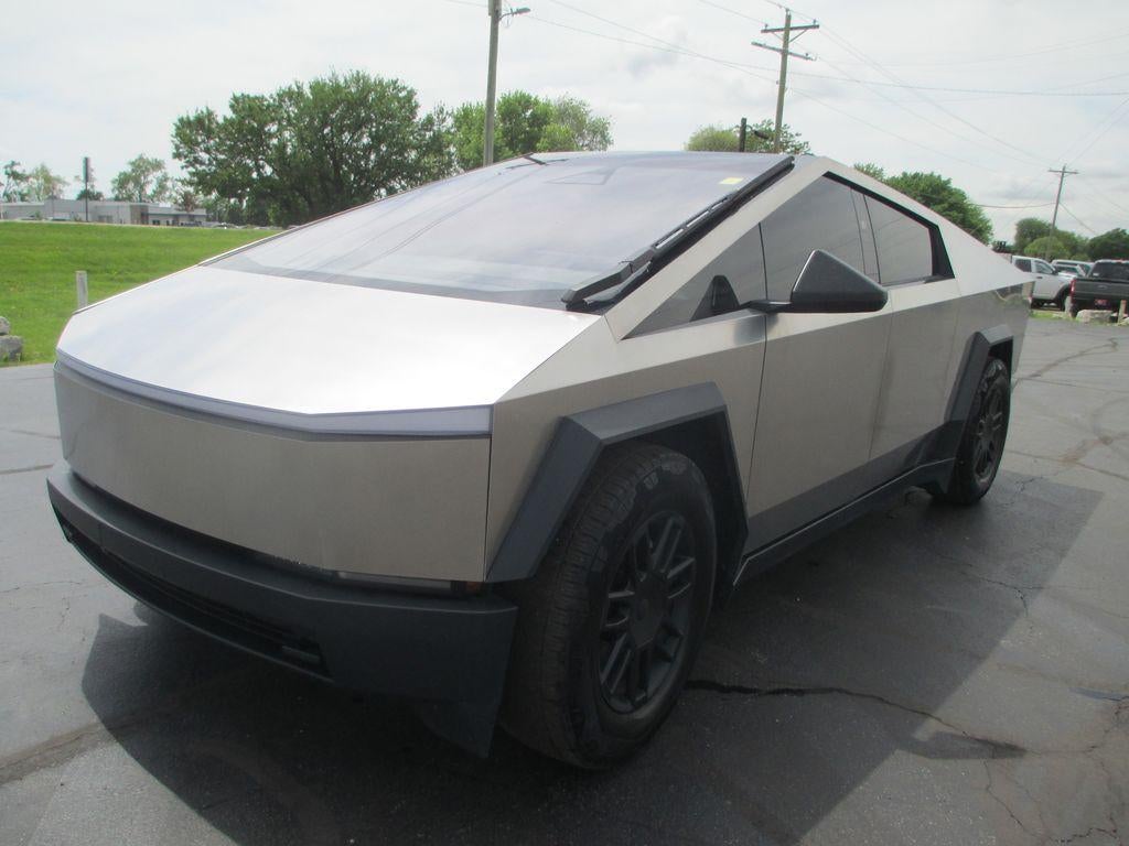 2025 Tesla Cybertruck Base