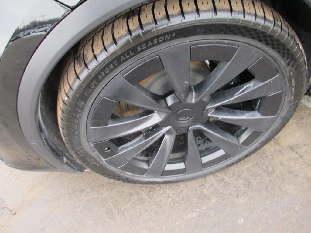 2022 Tesla Model X Plaid