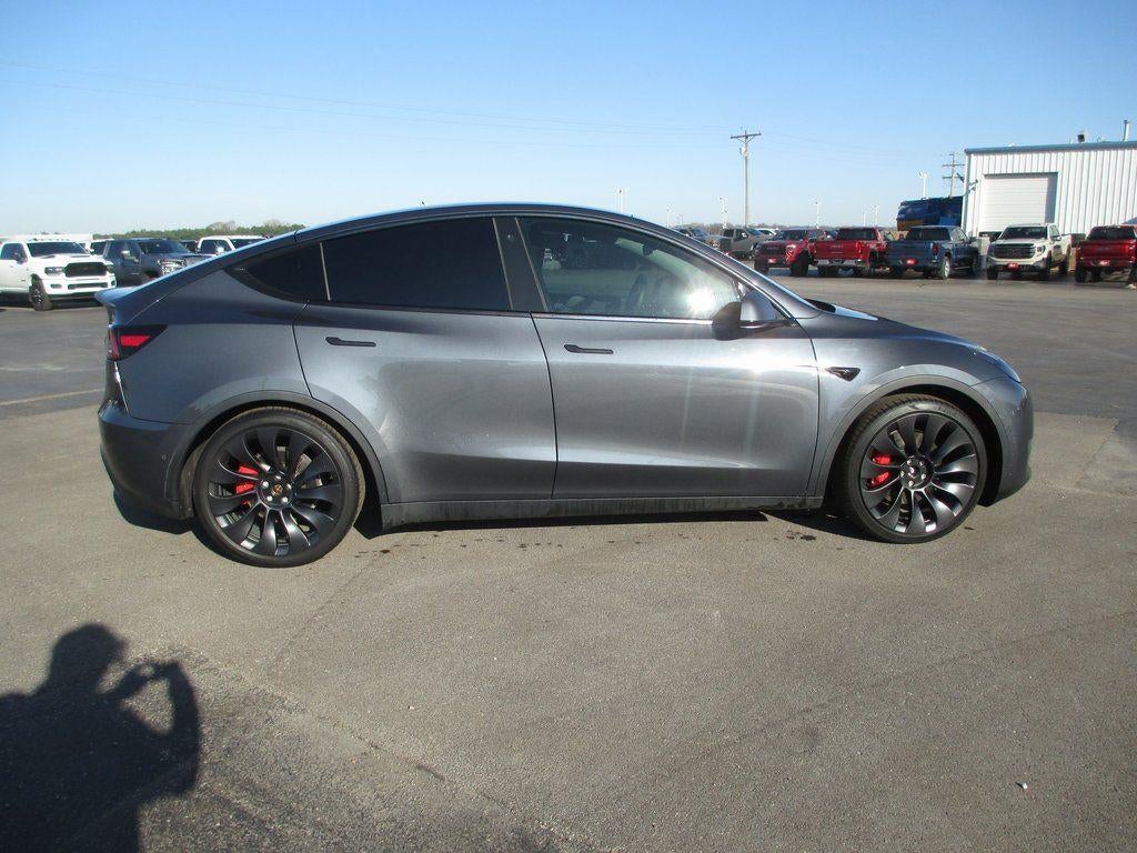 Used 2022 Tesla Model Y Performance with VIN 7SAYGDEF9NF447442 for sale in Collinsville, IL