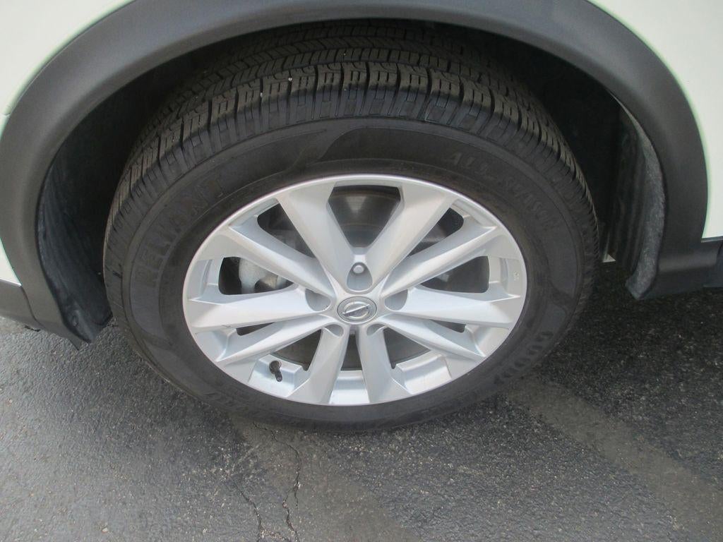 2017 Nissan Rogue Sport SV