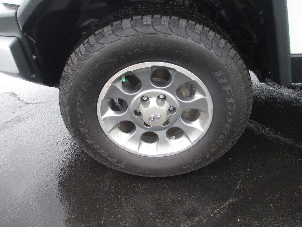 2011 Toyota FJ Cruiser Base