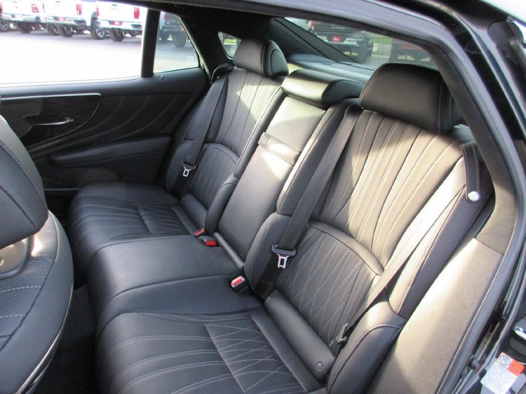 2022 Lexus LS 