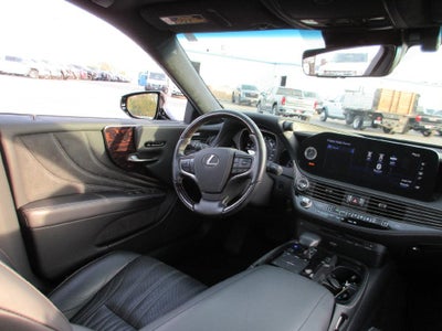 2022 Lexus LS 
