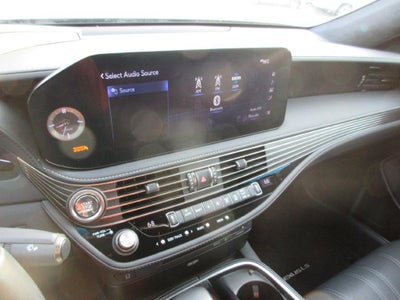 2022 Lexus LS 