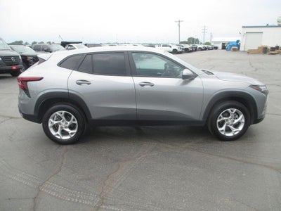 2025 Chevrolet Trax LS