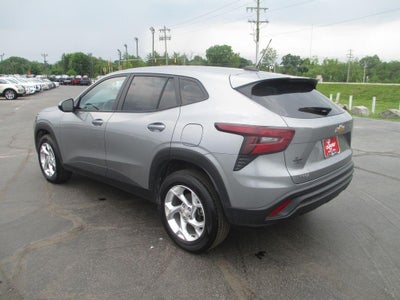 2025 Chevrolet Trax LS