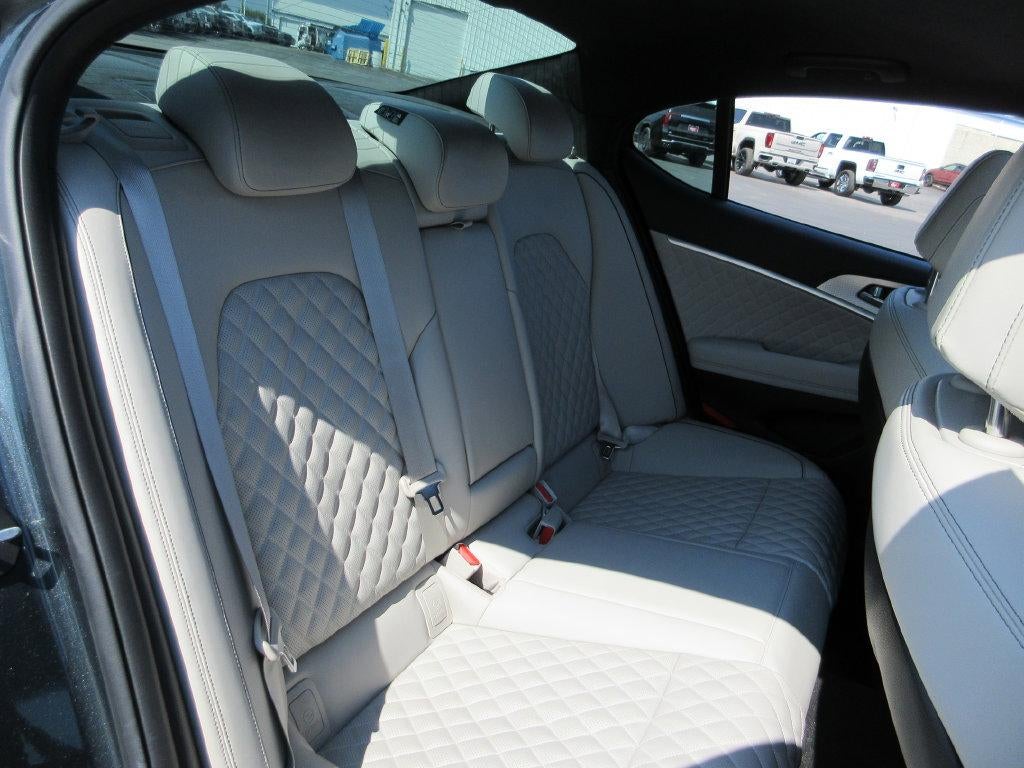 2023 Genesis G70 3.3T AWD