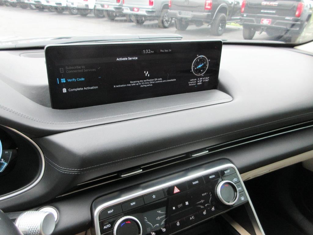 2022 Genesis GV80 Base
