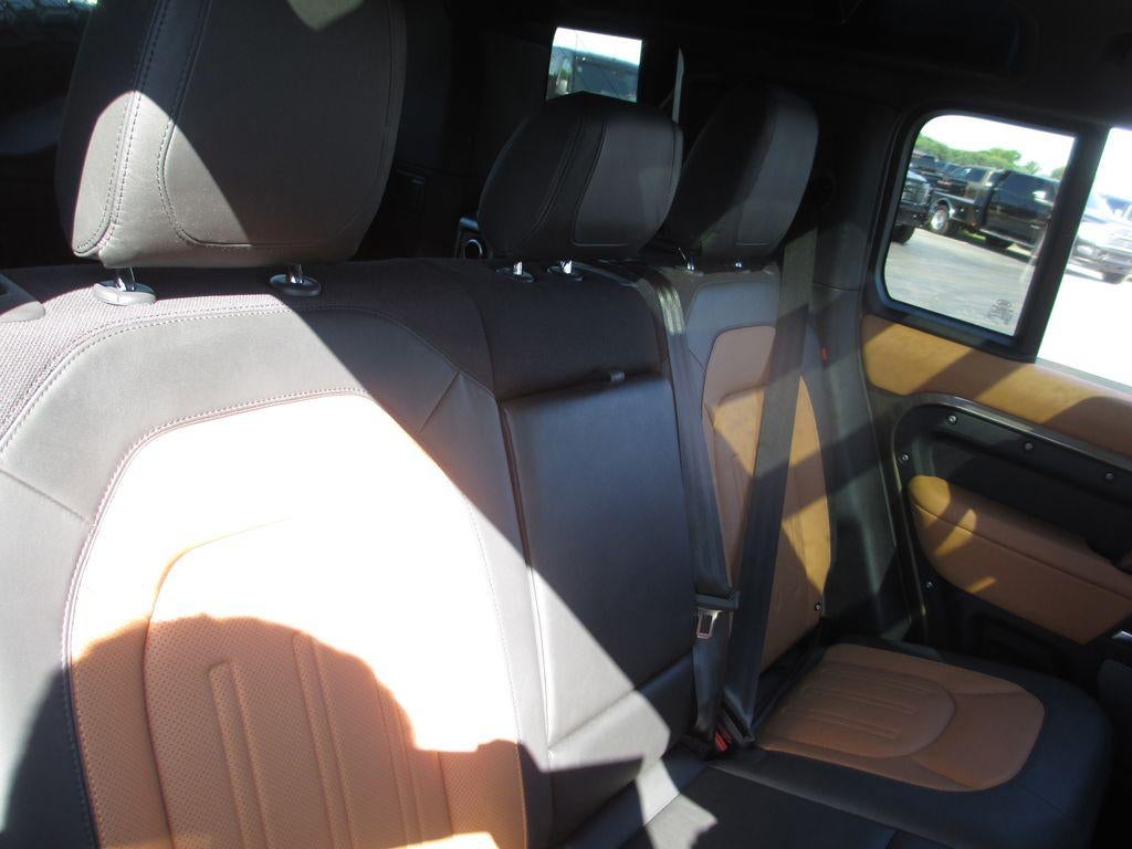 2024 Land Rover Defender 110 P400 X
