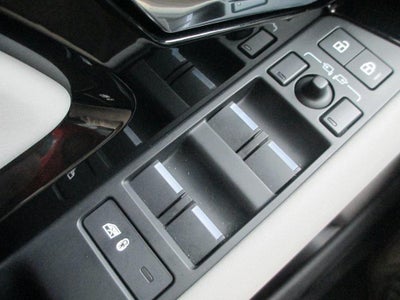 2025 Land Rover Range Rover Evoque Dynamic SE