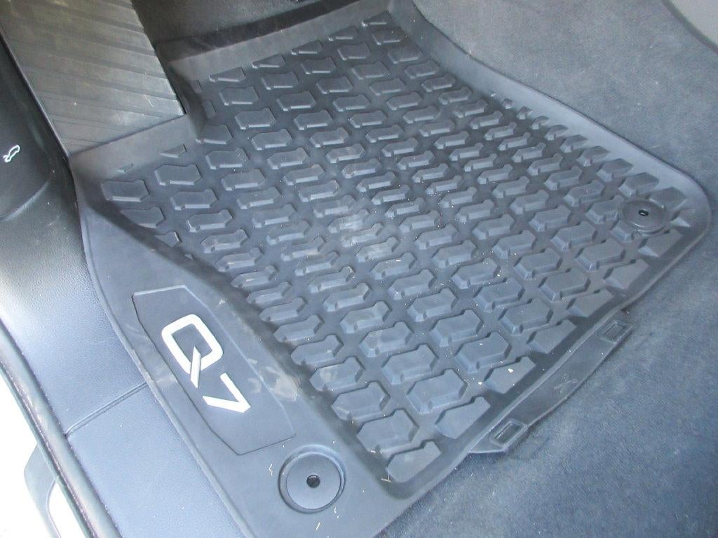 2023 Audi Q7 Premium Plus 55 TFSI quattro Tiptronic