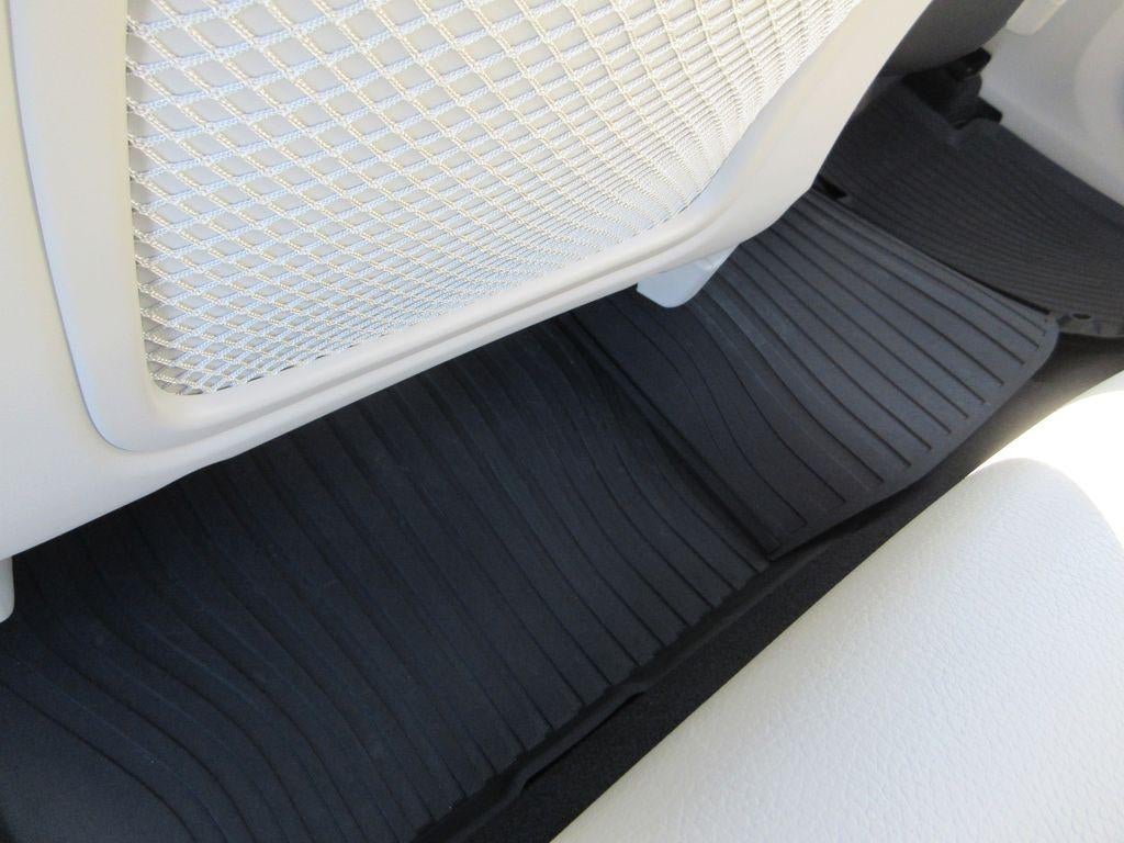 2022 Volvo XC90 T6 Momentum 7 Passenger